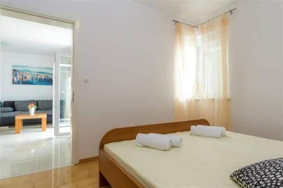Islando 3 Apartment Novalja Exterior photo